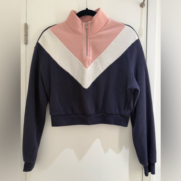 H&M Short Sweatshirt Size Small in Dark Blue / Block Colored - Picture 2 of 7